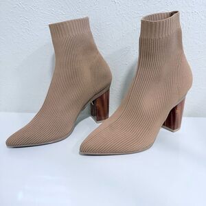 Pashion Footwear Latte Knit Bootie + 4" Wood Block Heels Sz 7 EUC
